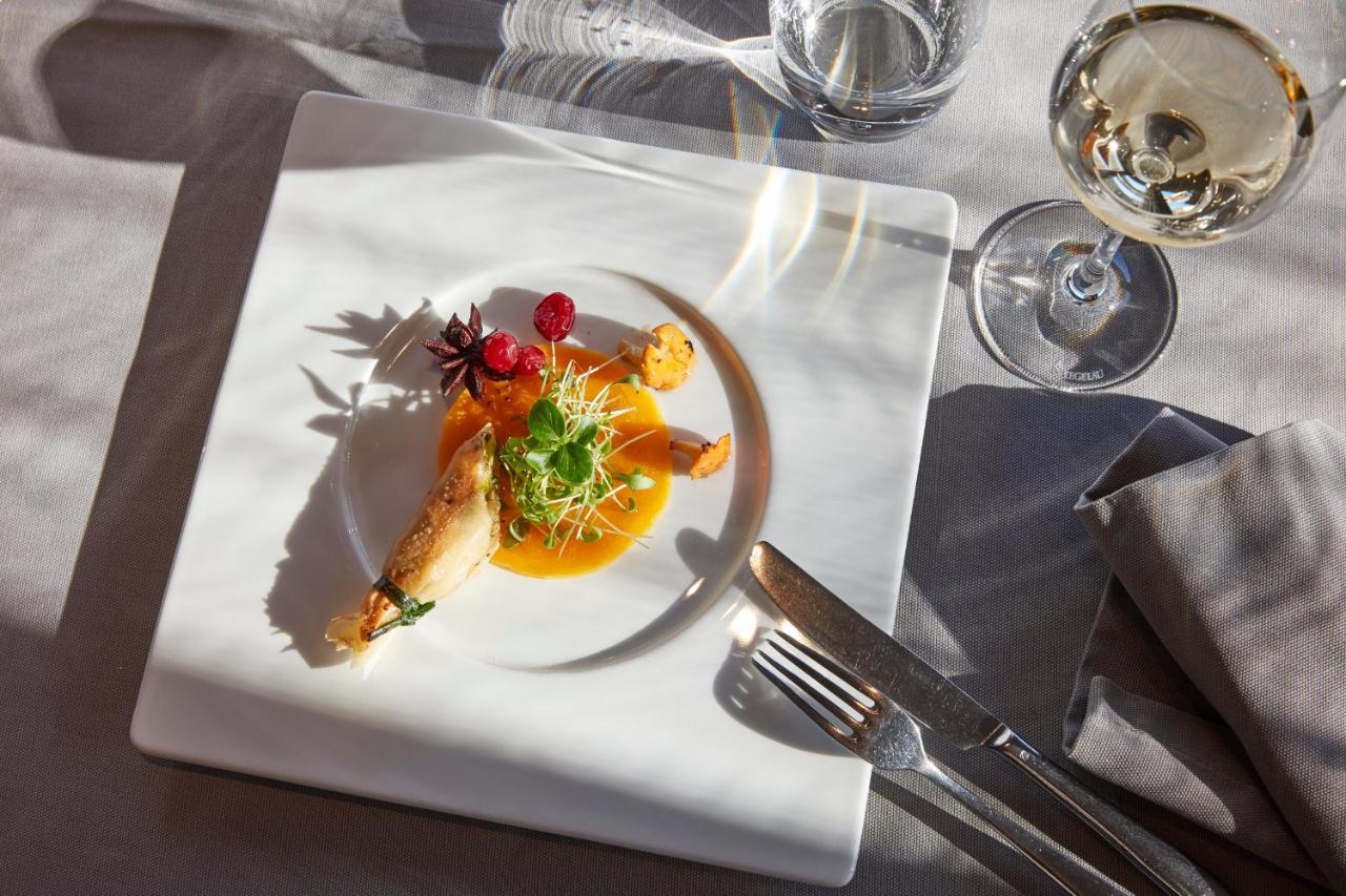 Victoria - Alpine Boutique Hotel & Fine Dining Meiringen Bagian luar foto
