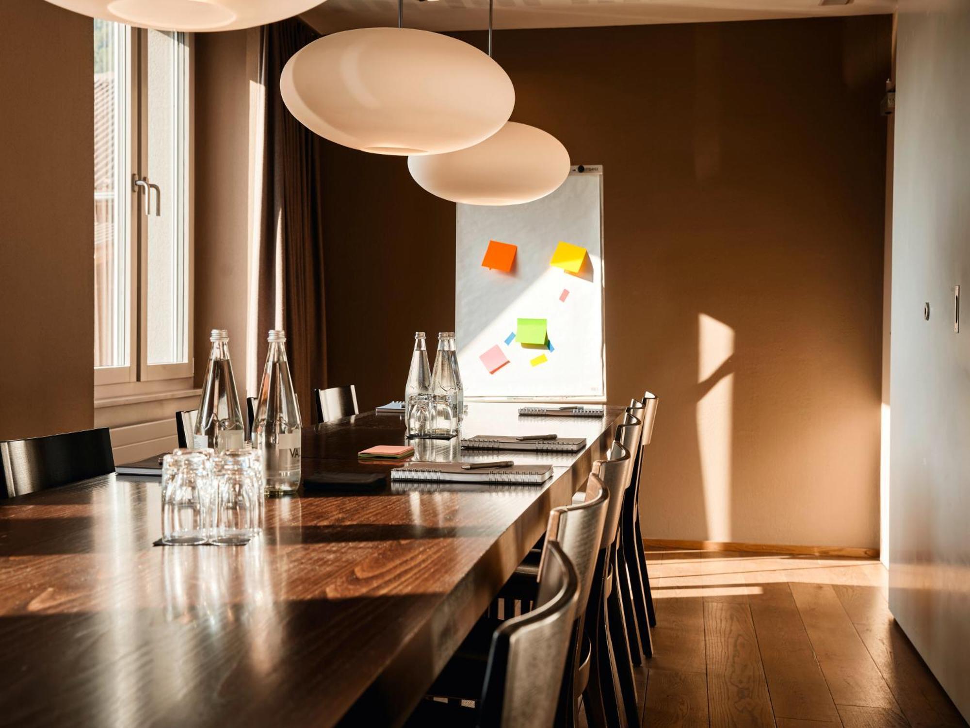 Victoria - Alpine Boutique Hotel & Fine Dining Meiringen Bagian luar foto
